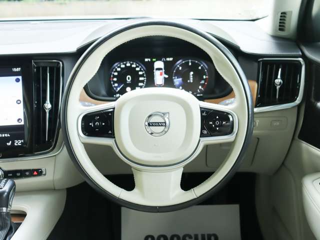 ボルボ Ｖ９０ Ｄ４ インスクリプション ディーゼルターボ R1年 (関東) 99