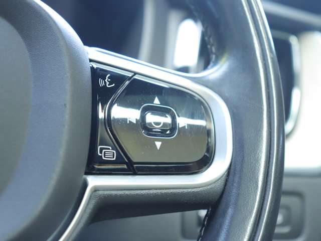 ボルボ ＸＣ６０ Ｔ５ ＡＷＤ インスクリプション ４ＷＤ H30年 (関東) 99