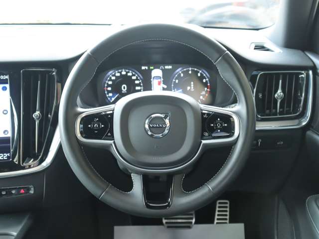 ボルボ Ｖ６０ Ｂ５　Ｒデザイン R3年 (関東) 99