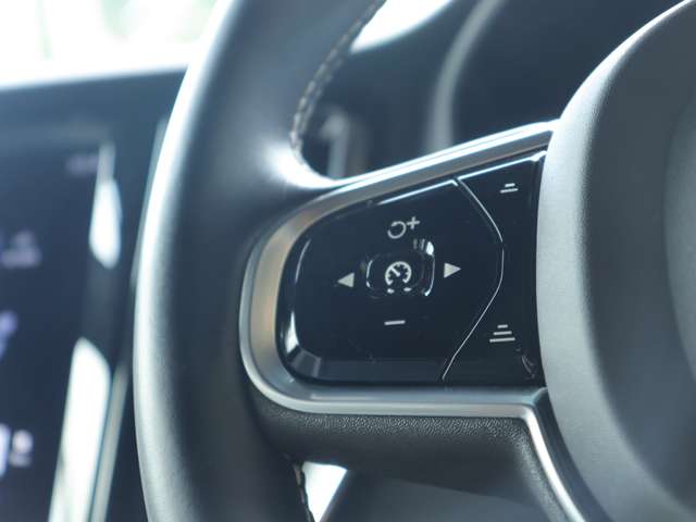 ボルボ Ｖ６０ Ｂ５　Ｒデザイン R3年 (関東) 99