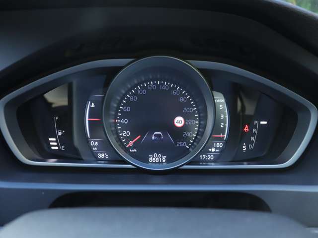 ボルボ Ｖ４０ Ｄ４ ディーゼルターボ H27年 (関東) 99