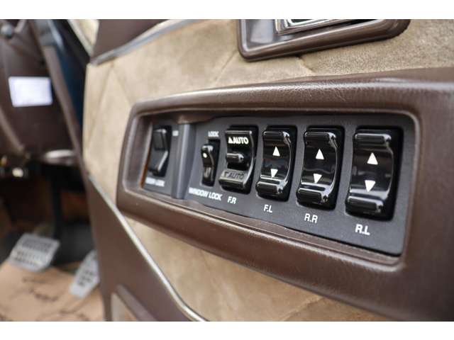 トヨタ ランドクルーザー７０ ４．０ ＶＸ ハイルーフ ディーゼルターボ ４ＷＤ H1年 (東北) 99