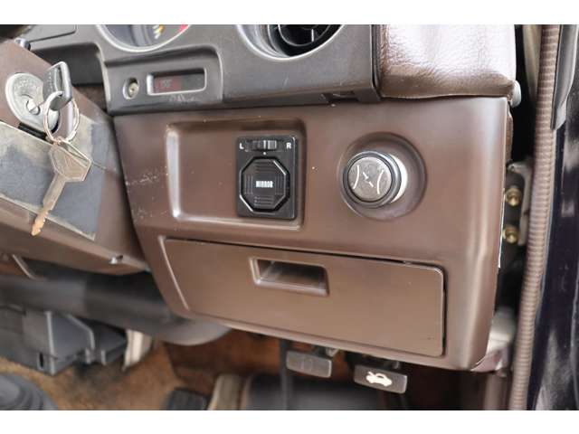 トヨタ ランドクルーザー７０ ４．０ ＶＸ ハイルーフ ディーゼルターボ ４ＷＤ H1年 (東北) 99