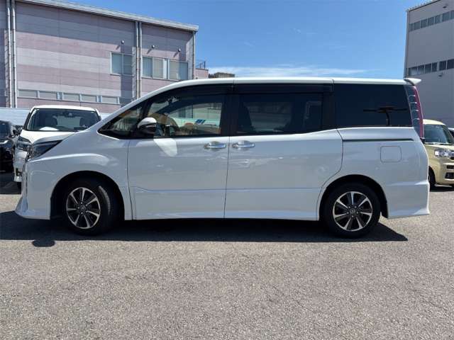 トヨタ ノア ２．０ ＳＩ ＷＸＢ H30年 (近畿) 99