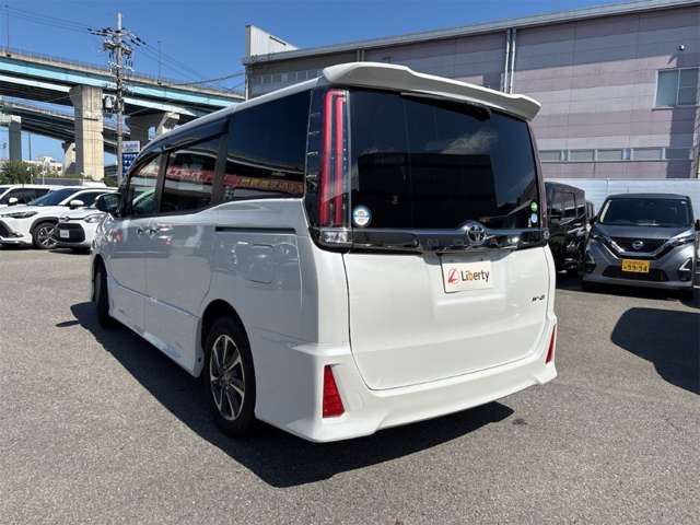 トヨタ ノア ２．０ ＳＩ ＷＸＢ H30年 (近畿) 99