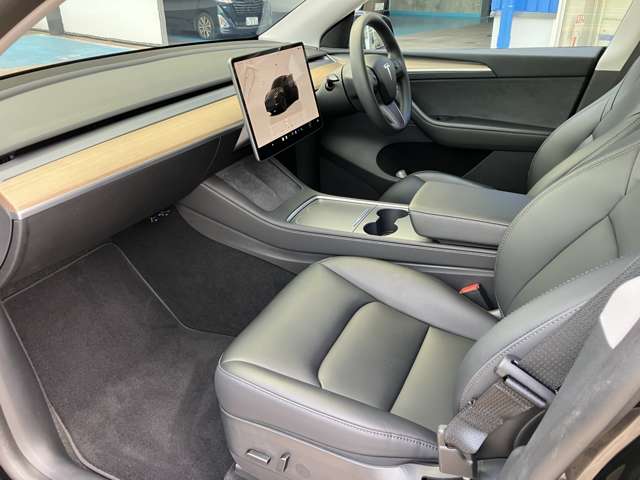 テスラ モデルＹ パフォーマンス R4年 (九州・沖縄) 99
