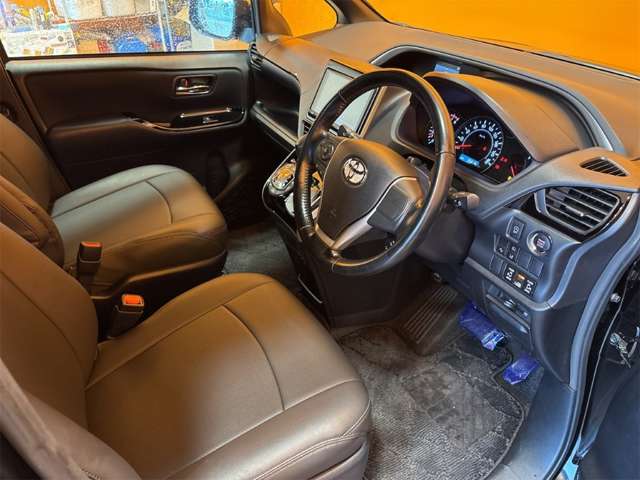トヨタ ヴォクシー ２．０ ＺＳ 煌 H30年 (近畿) 99
