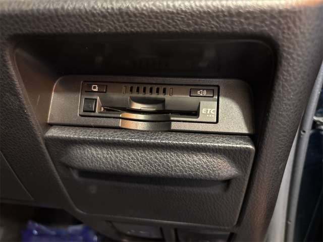 トヨタ ヴォクシー ２．０ ＺＳ 煌 H30年 (近畿) 99