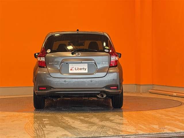 日産 ノート １．２ Ｅ－ＰＯＷＥＲ Ｘ H29年 (近畿) 99