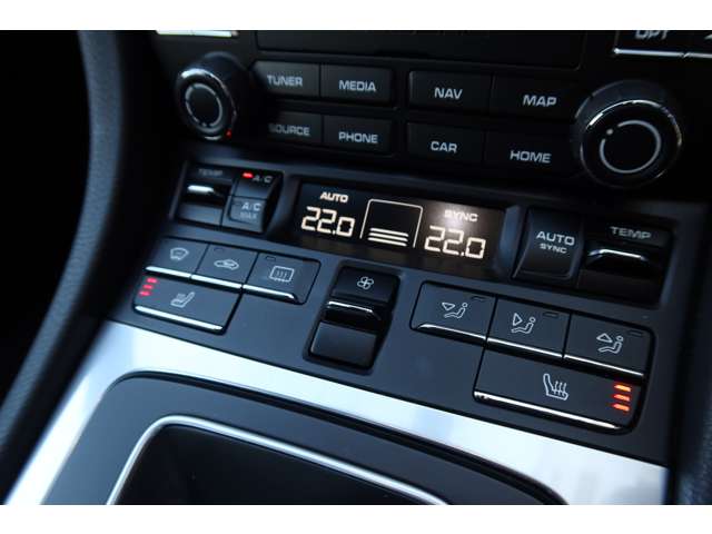ポルシェ ９１１ カレラ４ ＰＤＫ H29年 (関東) 99