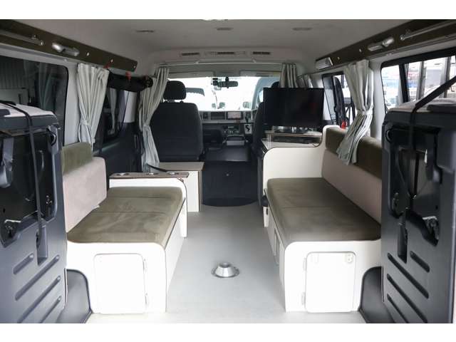 トヨタ ハイエースバン キャンピングカーカーインテリア高橋４ＷＤ H25年 (東北) 99