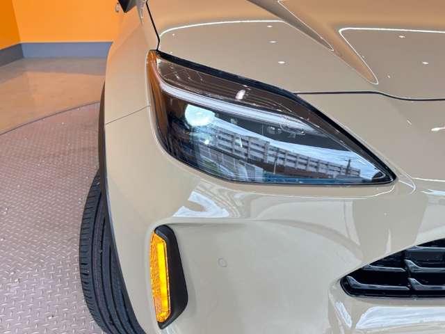 トヨタ ヤリスクロス　ハイブリッド １．５ ハイブリッド Ｚ R8年 (近畿) 99