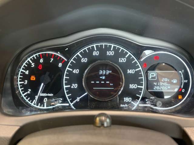 日産 ノート １．２ Ｘ ＤＩＧ－Ｓ H28年 (近畿) 99