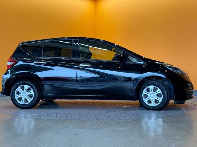 日産 ノート １．２ Ｘ ＤＩＧ－Ｓ H28年 (近畿) 99