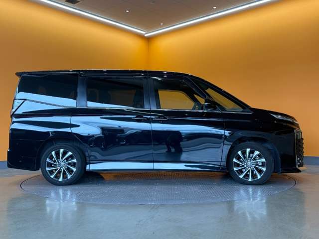 トヨタ ヴォクシー ２．０ Ｓ－Ｚ R4年 (近畿) 99