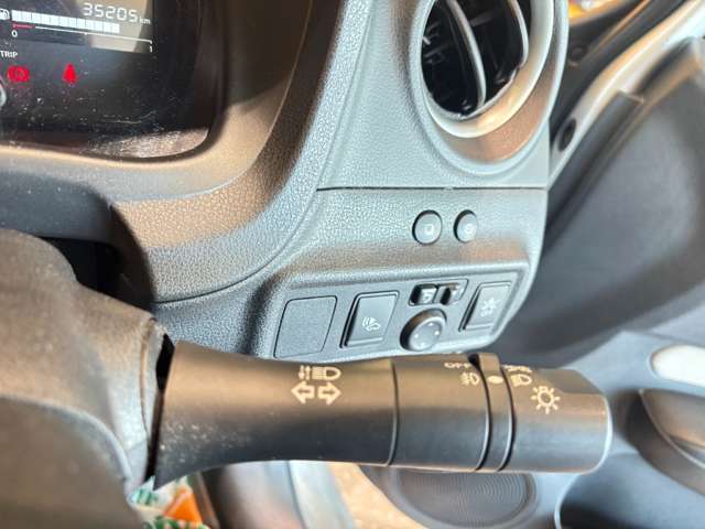 日産 ノート １．２ Ｅ－ＰＯＷＥＲ Ｘ H30年 (近畿) 99
