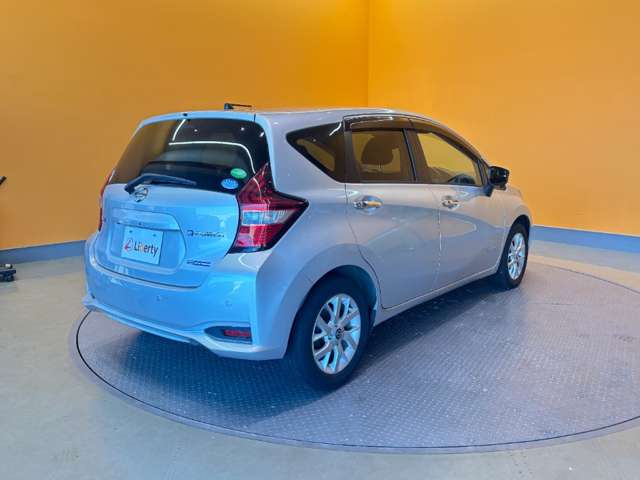 日産 ノート １．２ Ｅ－ＰＯＷＥＲ Ｘ H30年 (近畿) 99
