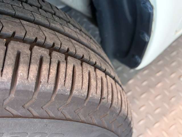 日産 ノート １．２ Ｅ－ＰＯＷＥＲ Ｘ H30年 (近畿) 99