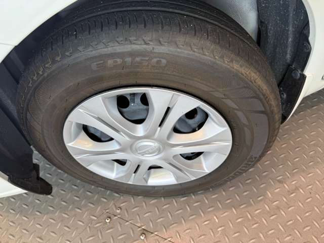 日産 ノート １．２ Ｘ H30年 (近畿) 99