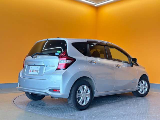 日産 ノート １．２ Ｅ－ＰＯＷＥＲ Ｘ H29年 (近畿) 99