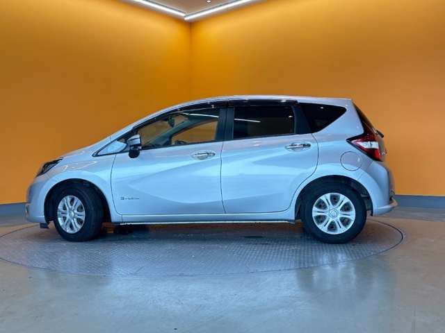 日産 ノート １．２ Ｅ－ＰＯＷＥＲ Ｘ H29年 (近畿) 99