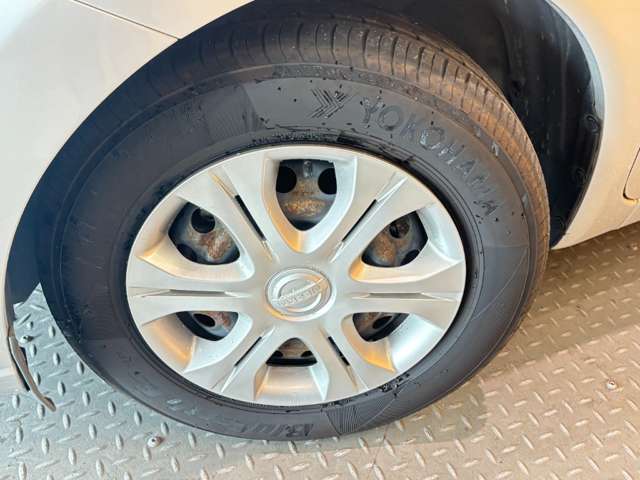日産 ノート １．２ Ｅ－ＰＯＷＥＲ Ｘ H29年 (近畿) 99