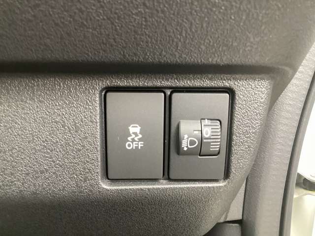 ホンダ Ｎ　ＢＯＸ カスタム ６６０ R8年 (近畿) 99