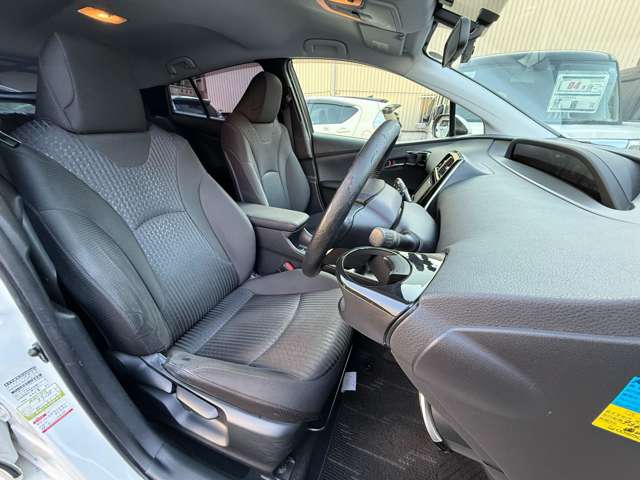 トヨタ プリウス １．８ Ｓ H28年 (近畿) 99