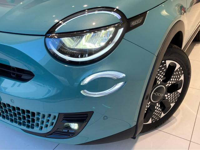 フィアット ６００ハイブリッド ラ プリマ R7年 (近畿) 99