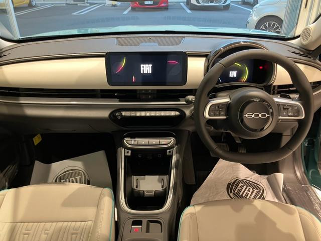 フィアット ６００ハイブリッド ラ プリマ R7年 (近畿) 99