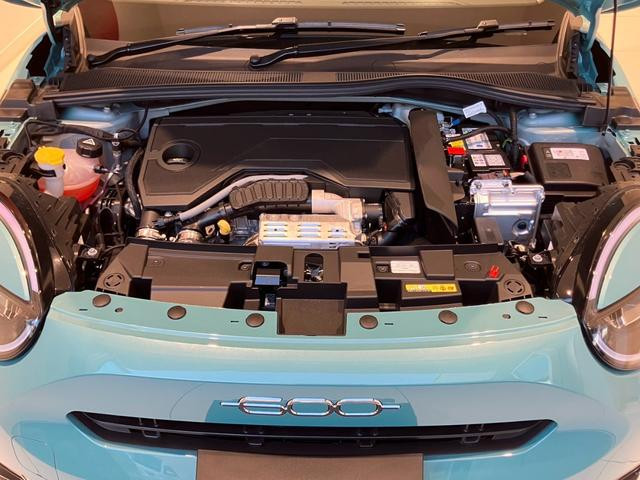 フィアット ６００ハイブリッド ラ プリマ R7年 (近畿) 99