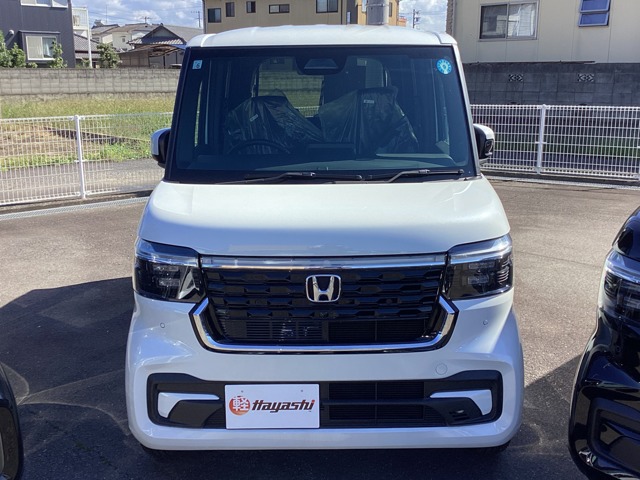 ホンダ Ｎ　ＢＯＸ カスタム ６６０ R8年 (四国) 99