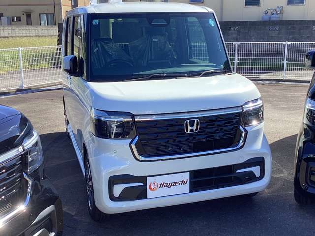 ホンダ Ｎ　ＢＯＸ カスタム ６６０ R8年 (四国) 99