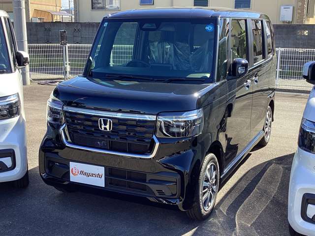 ホンダ Ｎ　ＢＯＸ カスタム ６６０ R8年 (四国) 99