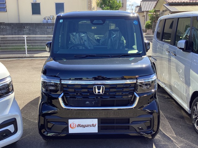 ホンダ Ｎ　ＢＯＸ カスタム ６６０ R8年 (四国) 99