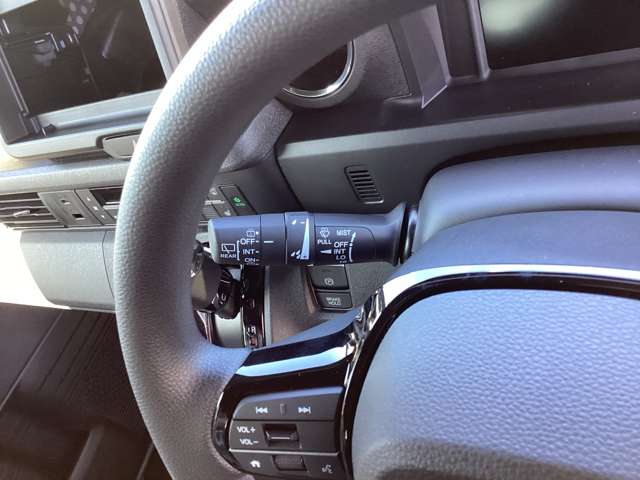 ホンダ Ｎ　ＢＯＸ カスタム ６６０ R8年 (四国) 99