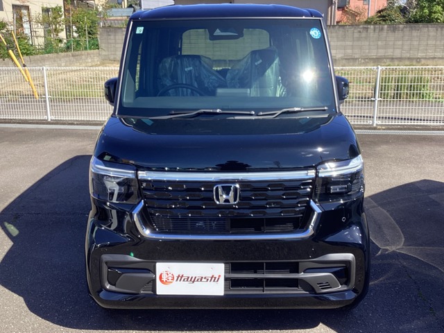 ホンダ Ｎ　ＢＯＸ カスタム ６６０ R8年 (四国) 99