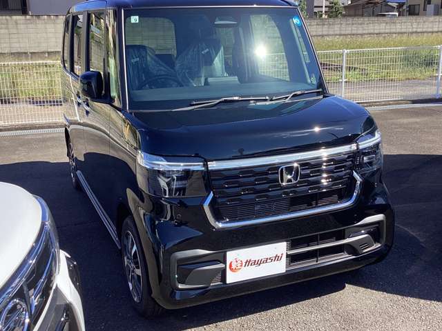 ホンダ Ｎ　ＢＯＸ カスタム ６６０ R8年 (四国) 99