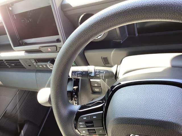 ホンダ Ｎ　ＢＯＸ カスタム ６６０ R8年 (四国) 99
