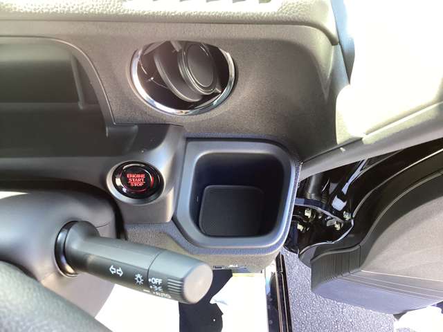 ホンダ Ｎ　ＢＯＸ カスタム ６６０ R8年 (四国) 99