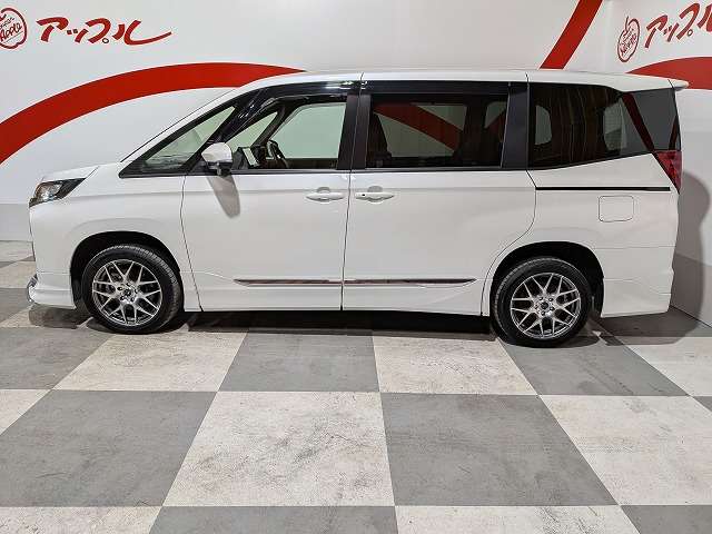 トヨタ ノア ２．０ Ｓ－Ｇ ４ＷＤ R5年 (東北) 99