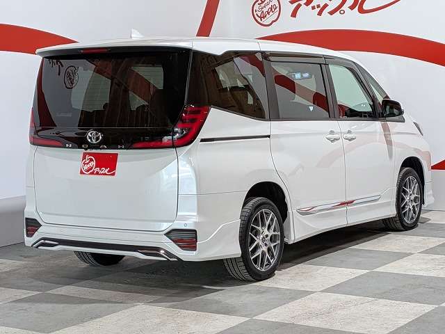 トヨタ ノア ２．０ Ｓ－Ｇ ４ＷＤ R5年 (東北) 99