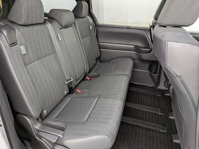 トヨタ ノア ２．０ Ｓ－Ｇ ４ＷＤ R5年 (東北) 99