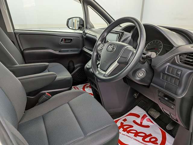 トヨタ ノア ２．０ Ｘ ４ＷＤ H29年 (東北) 99