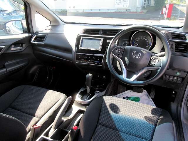 ホンダ フィット １．３ １３Ｇ Ｆ H29年 (関東) 99