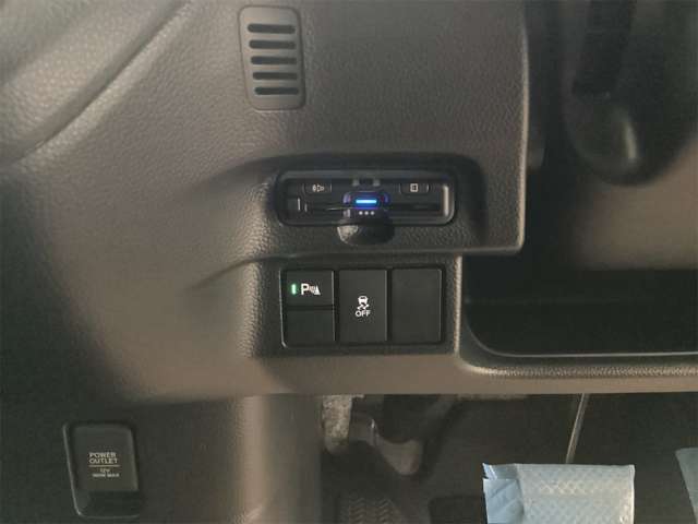 ホンダ Ｎ　ＢＯＸ カスタム ６６０ Ｌ R5年 (近畿) 99