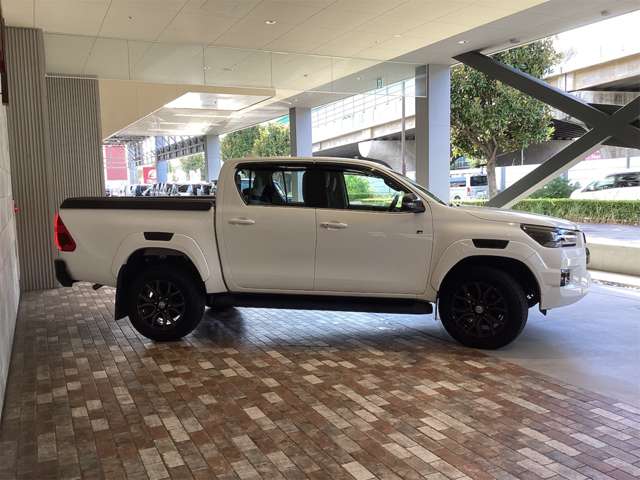 トヨタ ハイラックス ２．４ Ｚ ＧＲスポーツ ディーゼルターボ ４ＷＤ R5年 (近畿) 99
