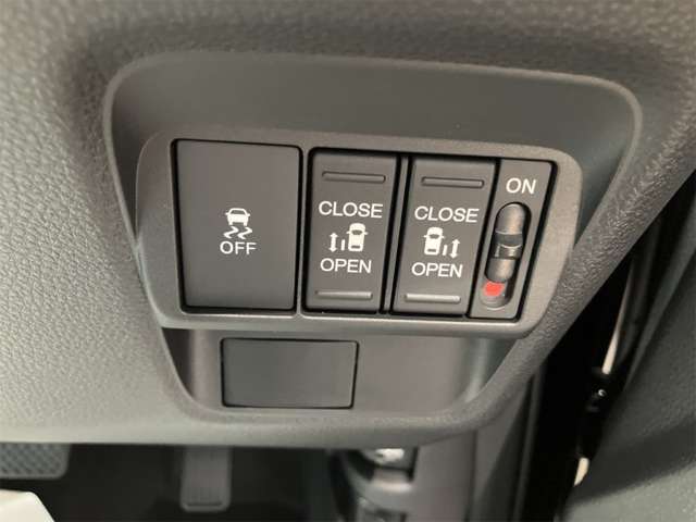 ホンダ フリード １．５ エアー ＥＸ R8年 (近畿) 99