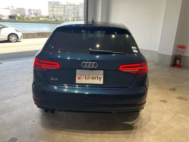 アウディ Ａ３　スポーツバック ３０　ＴＦＳＩ R1年 (近畿) 99