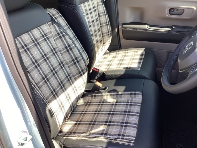 ホンダ Ｎ　ＢＯＸ ジョイ ６６０ ターボ ２トーン R8年 (近畿) 99